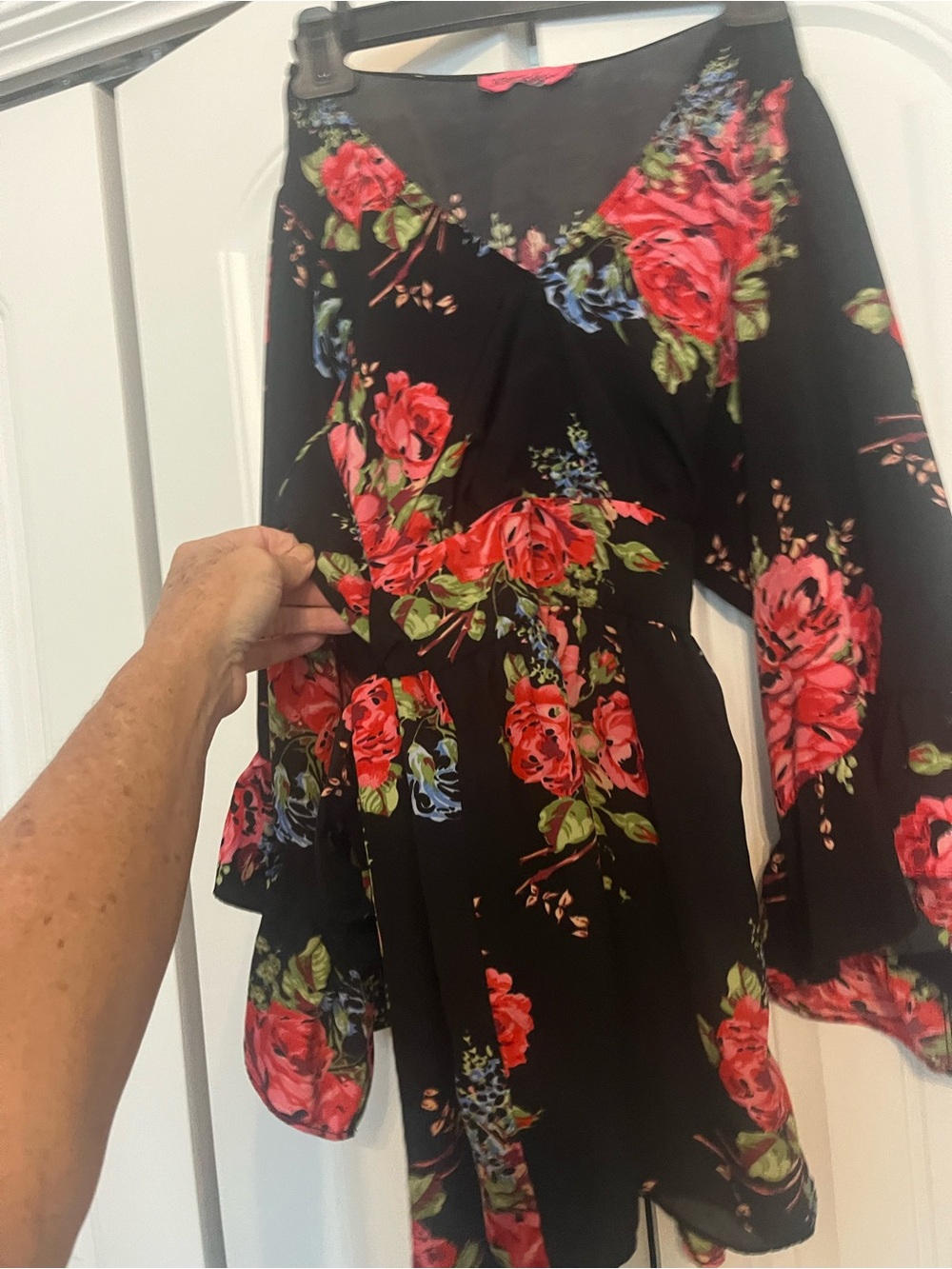 Betsey Johnson Black Floral Wrap Tunic to cover waist with Red Rose Print